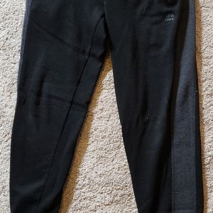 Reebok Sweatpants (live, life, & love) Size small mens  Black with gray accent